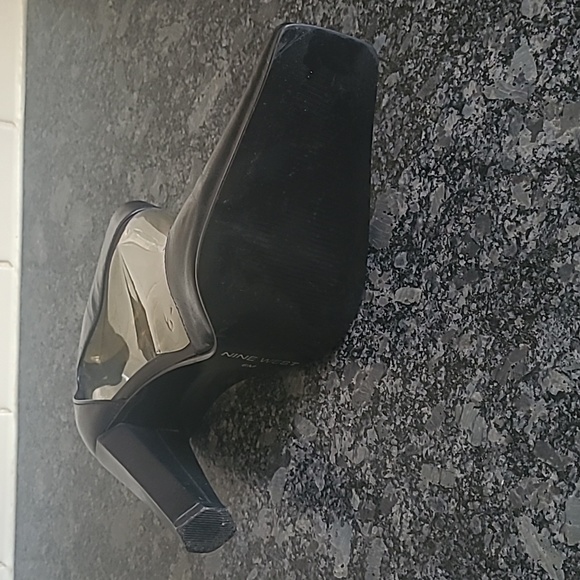 Nine West Leather Ankle Strap Square Toe Heels - Size 6 - Picture 6 of 15